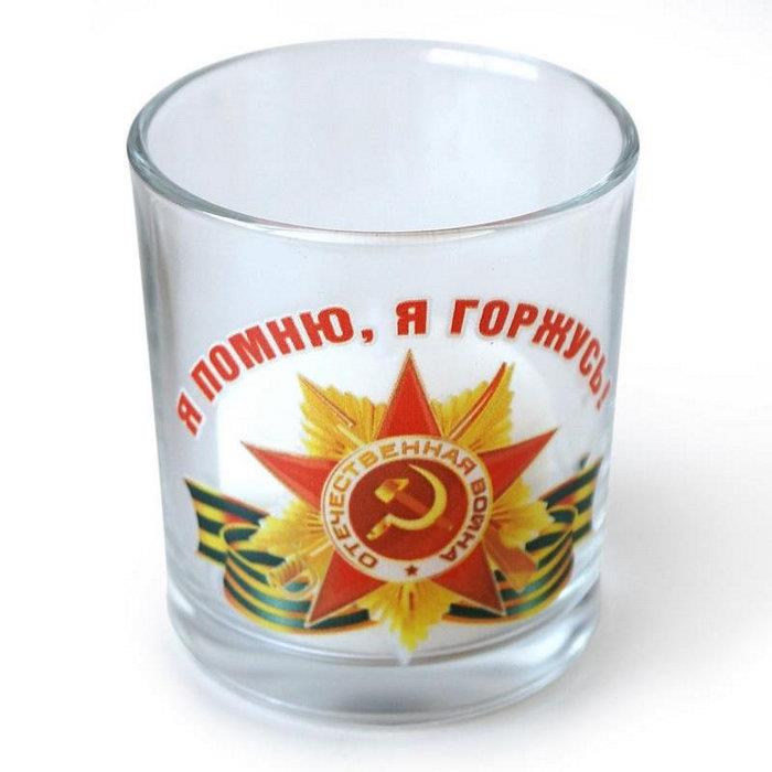 свеча памяти в подсвечнике