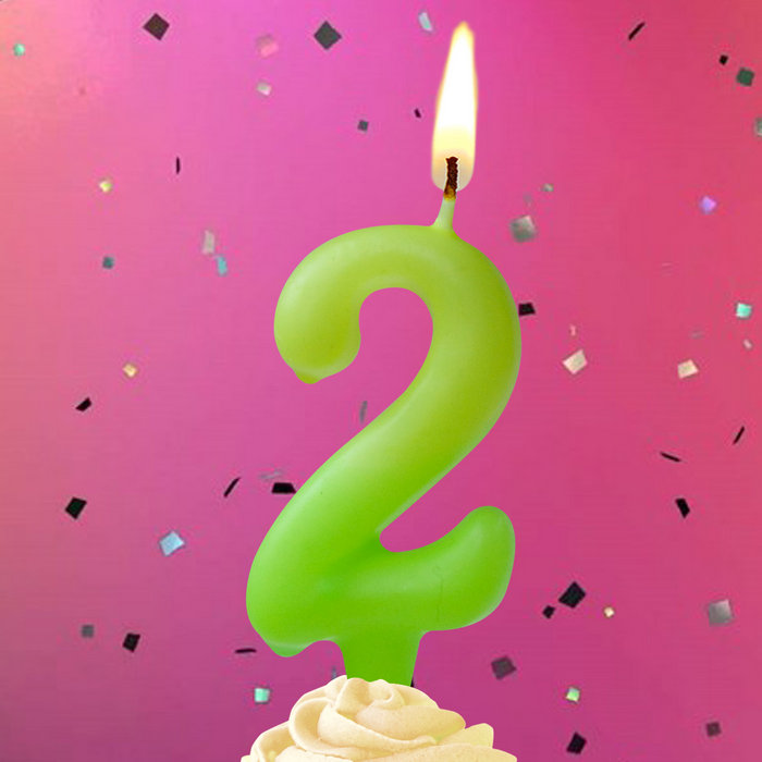 свеча тортовая люминесцентная 2