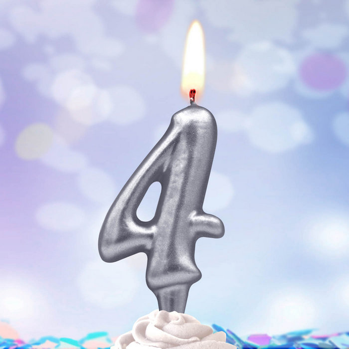 свеча тортовая 4 "серебряная"