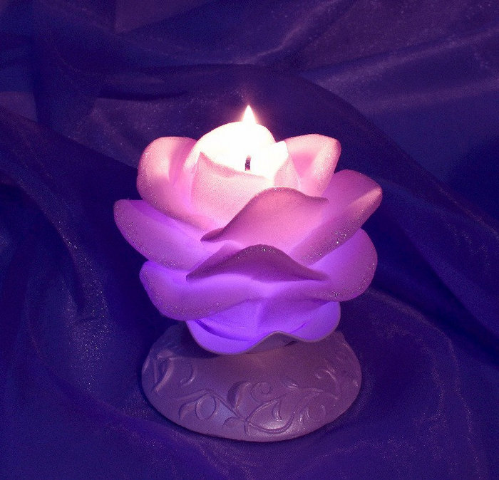 свеча мигающая хамелеон Роза на подсвеч. аромат.