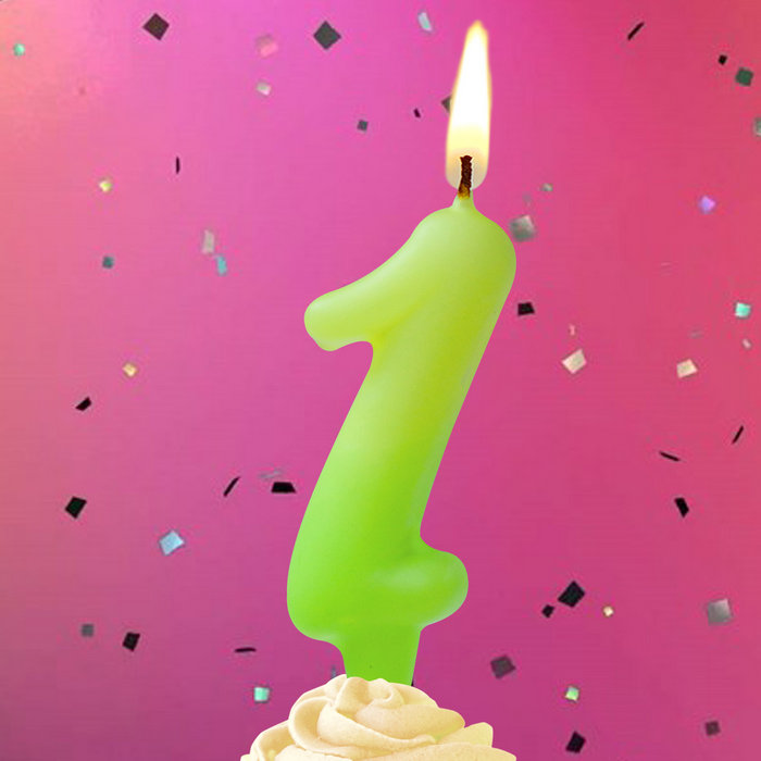 свеча тортовая люминесцентная 1