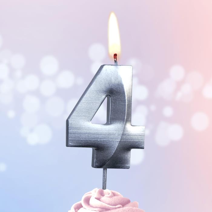 свеча тортовая на шпажке 4 "Витые серебро"