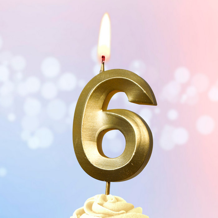 свеча тортовая на шпажке 6 "Золотые витые"