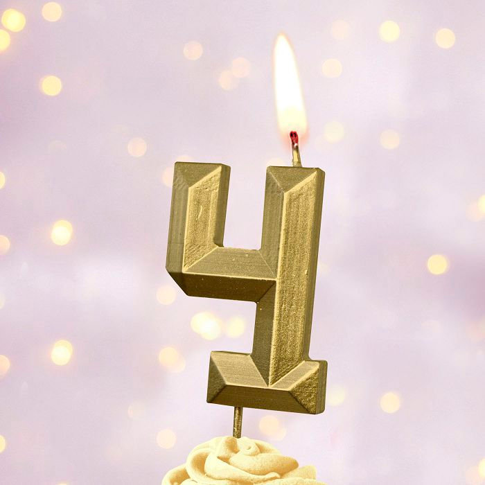 свеча тортовая на шпажке 4 "Золотые грани"