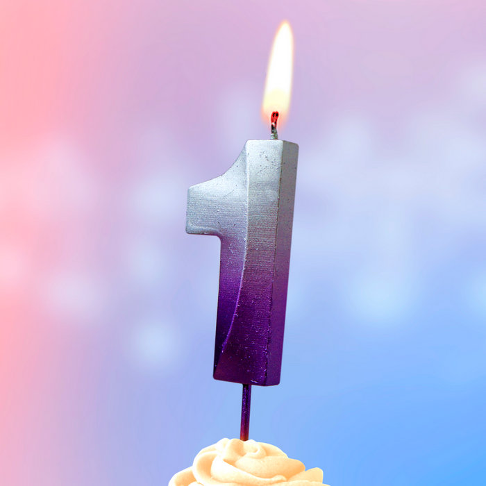 свеча тортовая на шпажке 1 "Серебро-сирень"