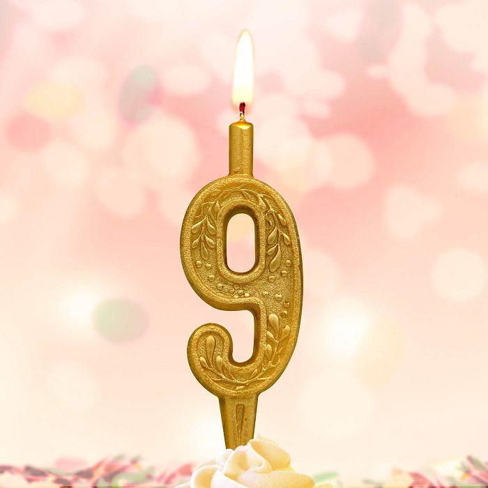 свеча тортовая  цифра "золотой узор" 9