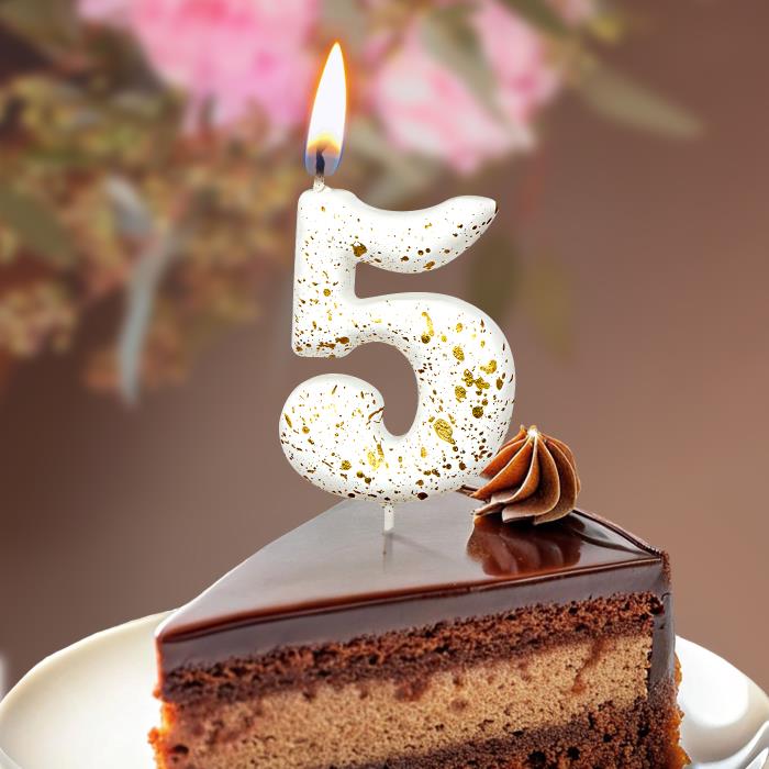 свечи цифры "белые брызги" 5