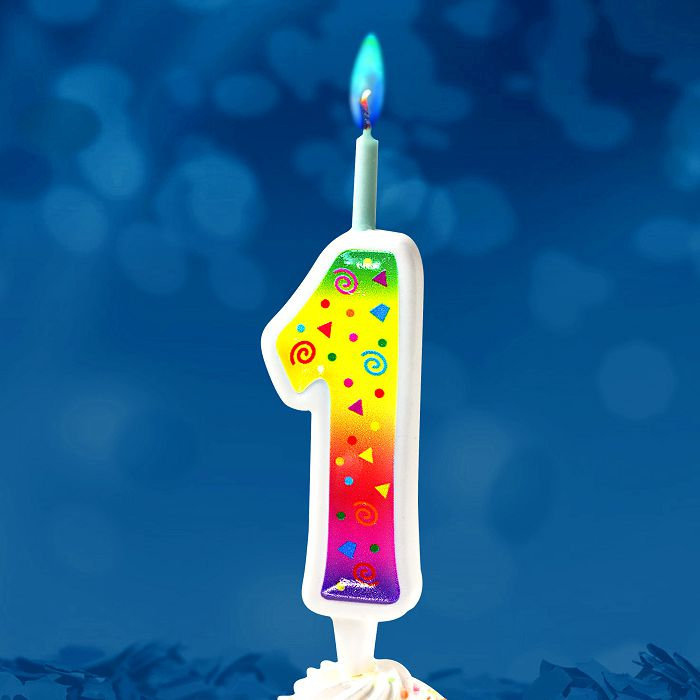 свеча торт. с цветным пламенем 1