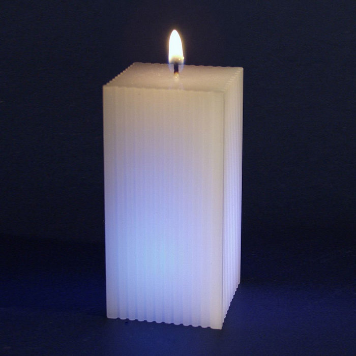 свеча  мигающая Хамелеон параллелепипед граненный