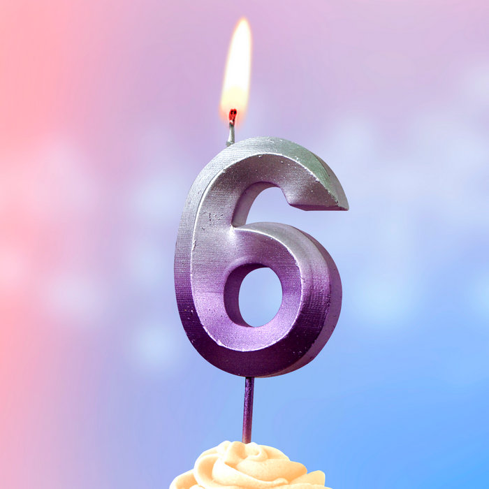 свеча тортовая на шпажке 6 "Серебро-сирень"