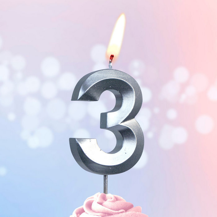 свеча тортовая на шпажке 3 "Витые серебро"