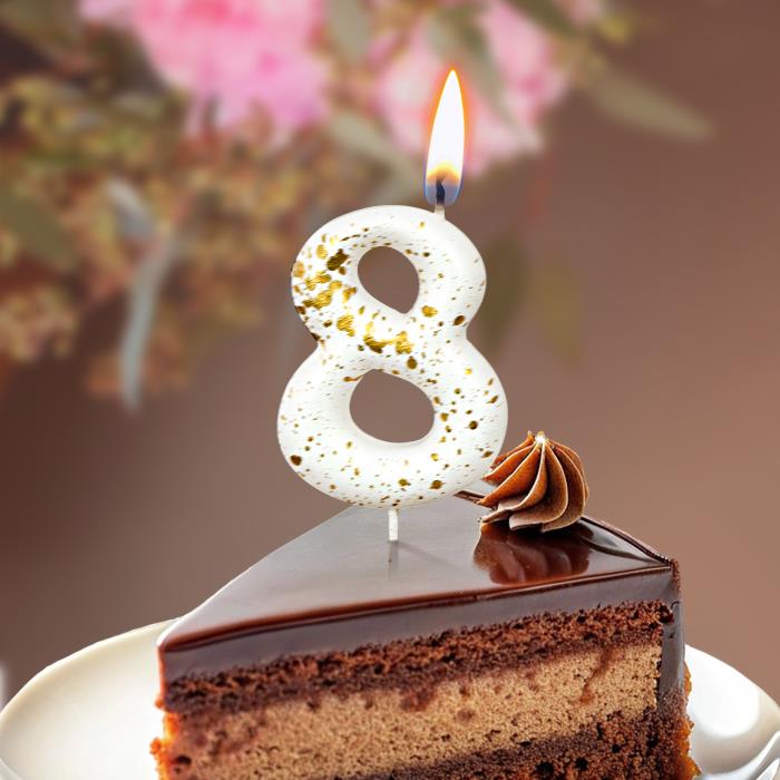 свечи цифры "белые брызги" 8