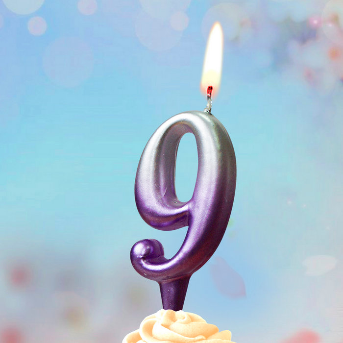 свечи тортовые цифры "серебро-сирень" 9
