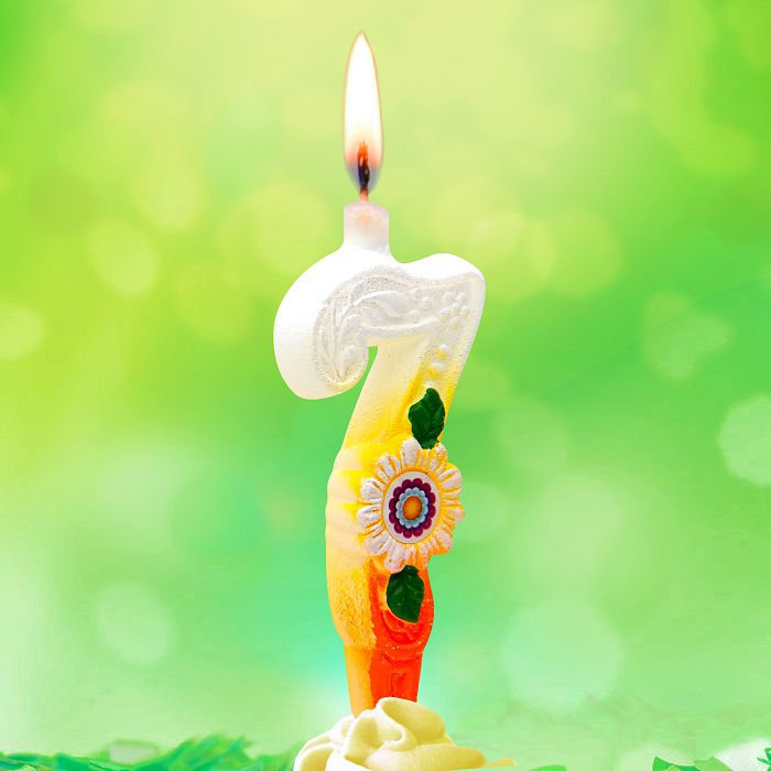 свеча тортовые цифры солнечные 7