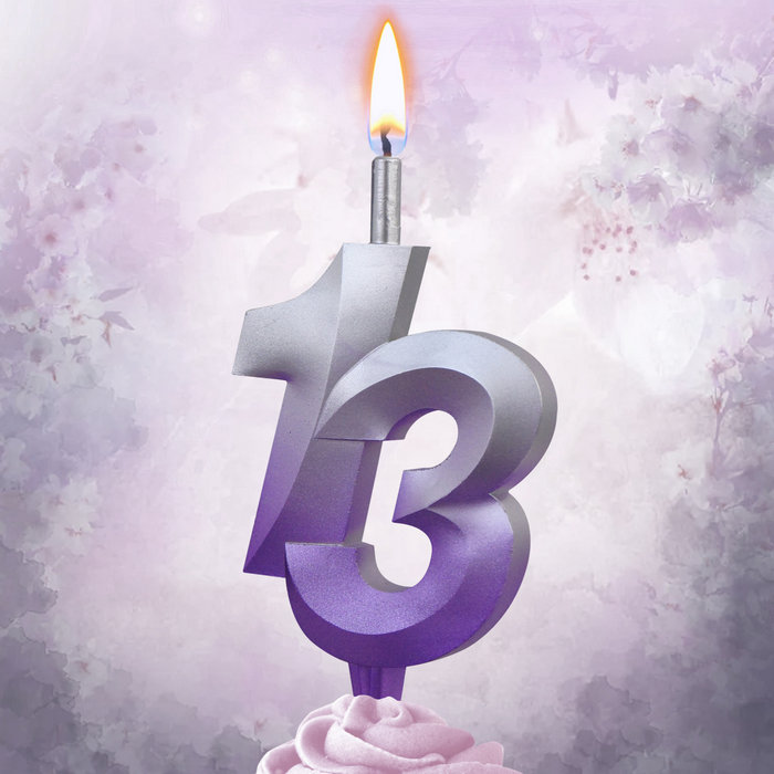 свеча тортовая витая  13 "серебро-сирень"