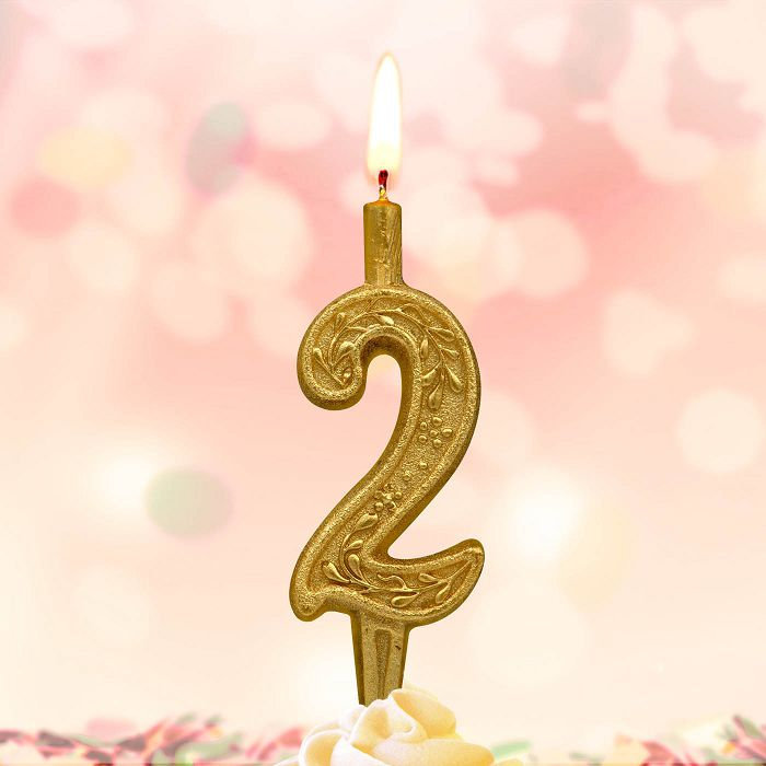 свеча тортовая  цифра "золотой узор" 2