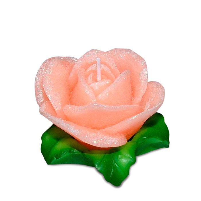 свеча роза оранжевая на листьях