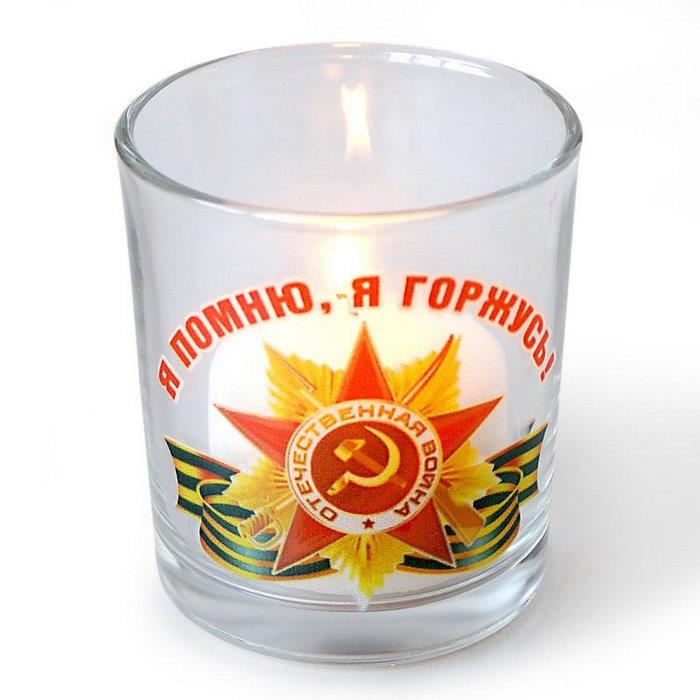 свеча памяти в подсвечнике