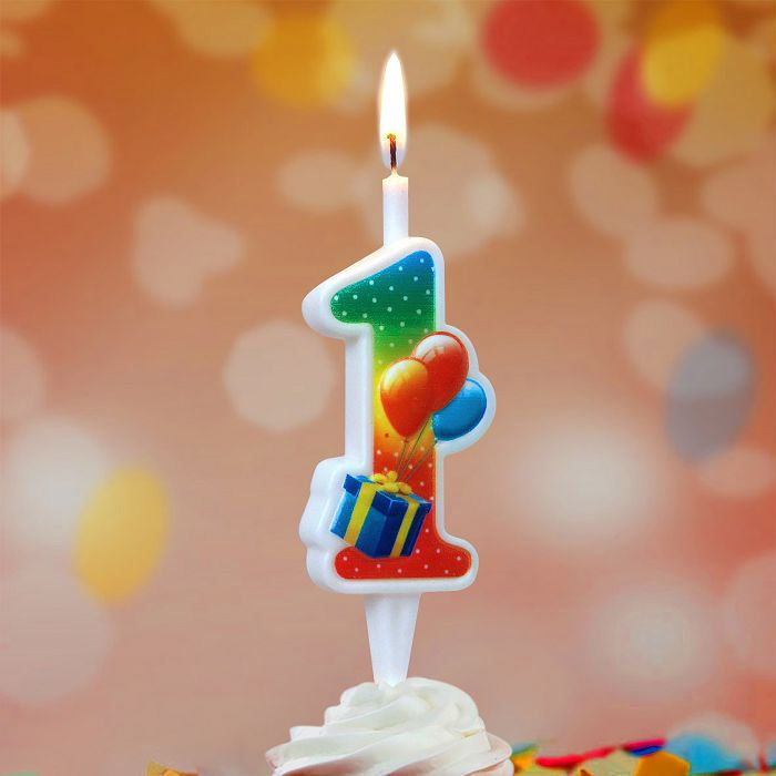свеча тортовая "С подарком" 1