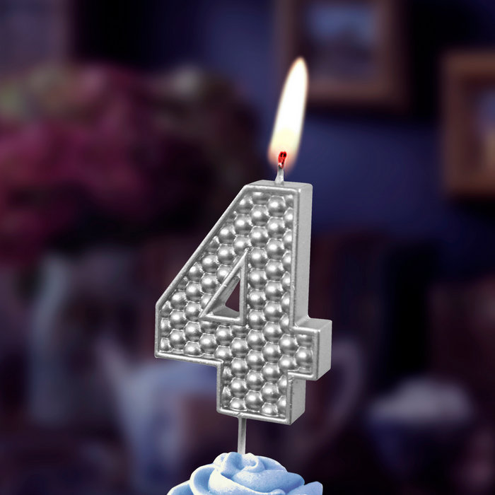 свеча тортовая на шпажке 4 "Жемчужная" серебро